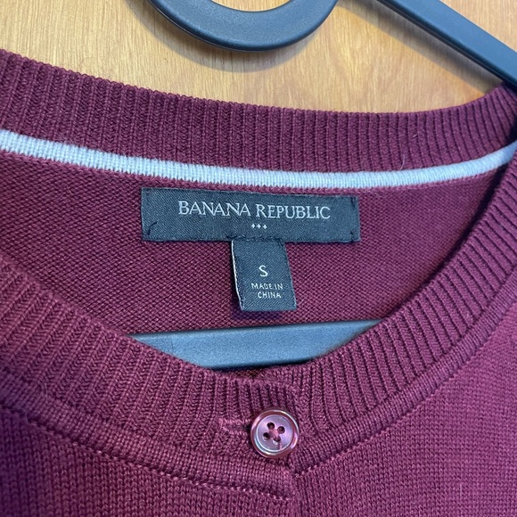 Burgundy crew neck button down cardigan light cotton - Picture 6 of 6